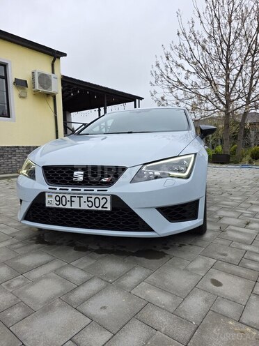 SEAT Leon Cupra-2