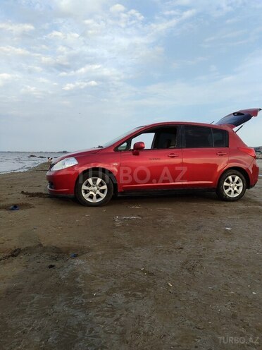 Nissan Tiida-2