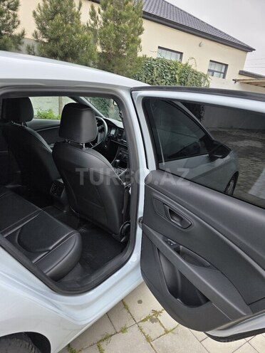 SEAT Leon Cupra-11