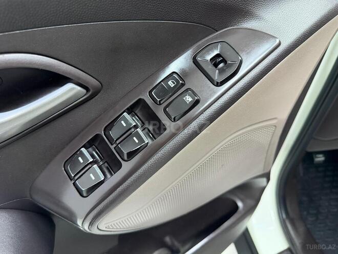 Hyundai ix35-14