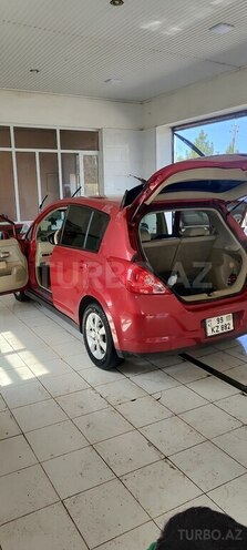 Nissan Tiida-7
