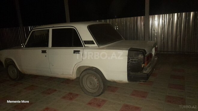 LADA (VAZ) 2107-4