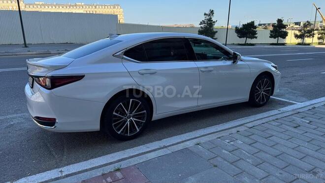 Lexus ES 300h-4