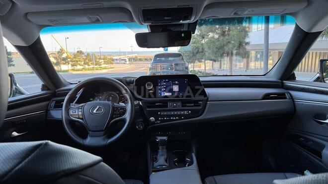 Lexus ES 300h-5