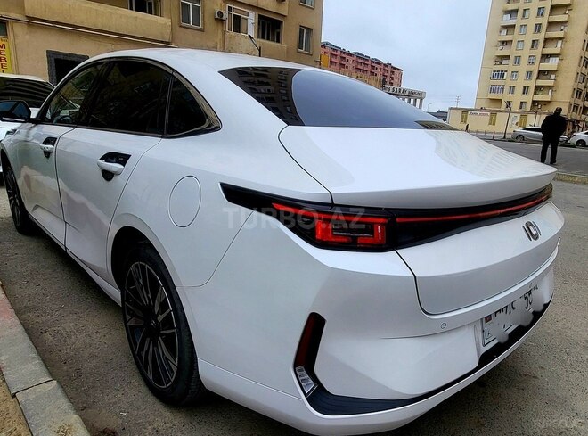 Changan Qiyuan A05-16
