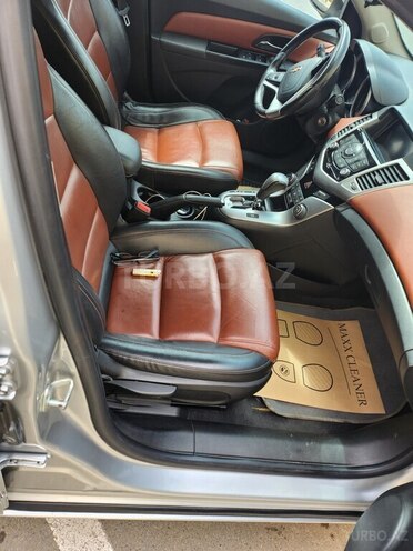 Chevrolet Cruze-9