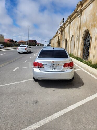Chevrolet Cruze-15