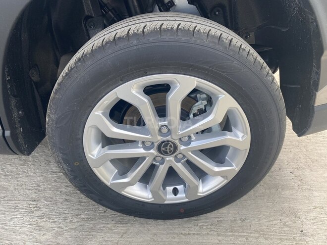 Toyota Frontlander-13