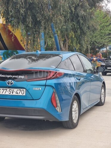 Toyota Prius PHV-5