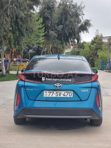 Toyota Prius PHV-6