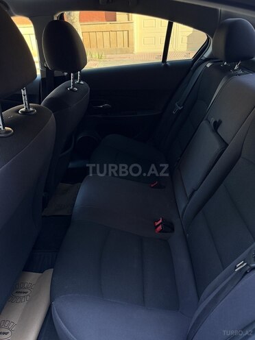 Chevrolet Cruze-6