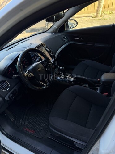 Chevrolet Cruze-8