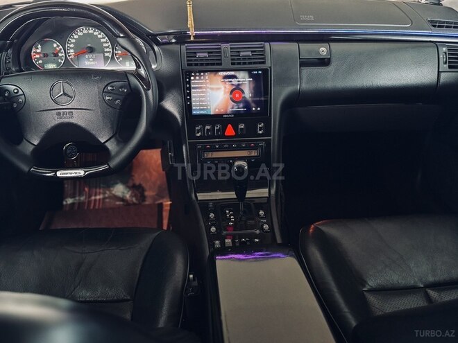 Mercedes E 320-3