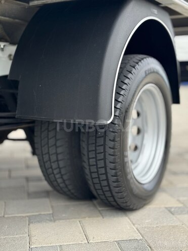 Ford Transit-5