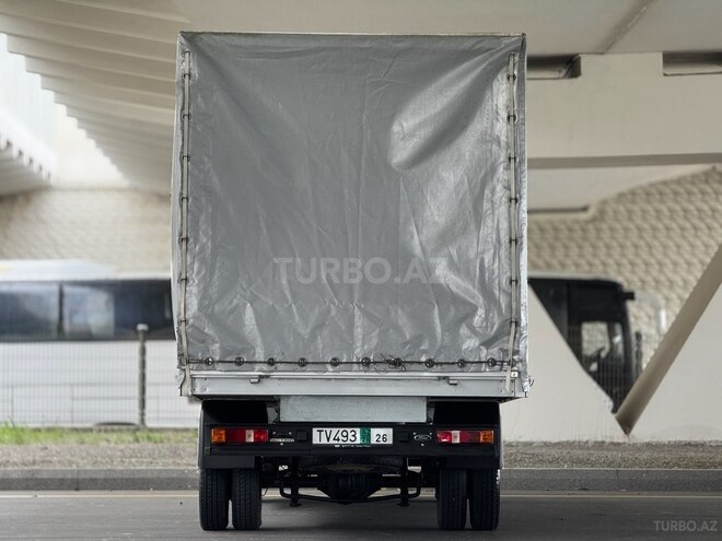 Ford Transit-12