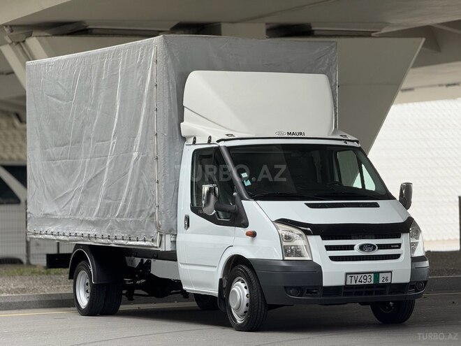Ford Transit-17