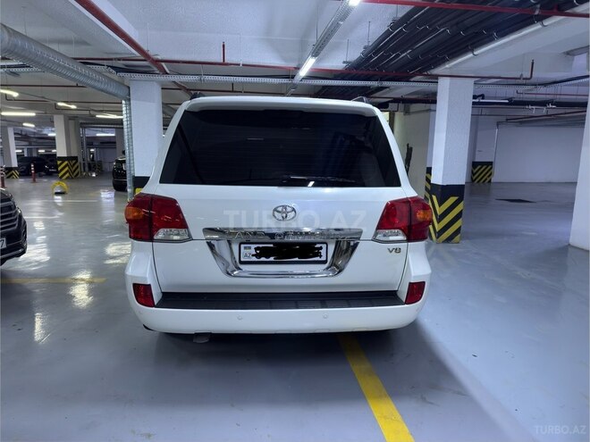 Toyota Land Cruiser-3