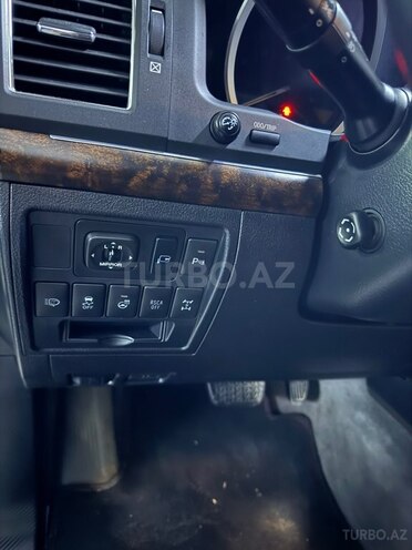 Toyota Land Cruiser-18