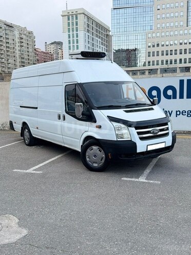 Ford Transit-1