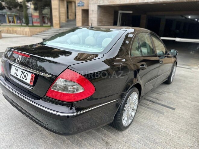 Mercedes E 350-11