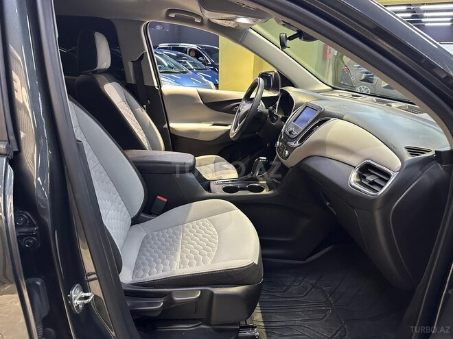 Chevrolet Equinox-8