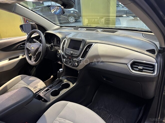 Chevrolet Equinox-7