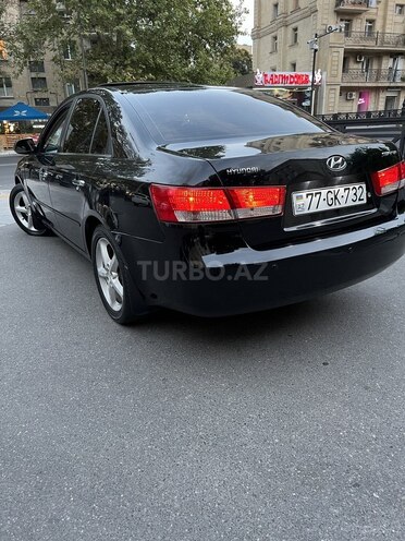 Hyundai Sonata-5