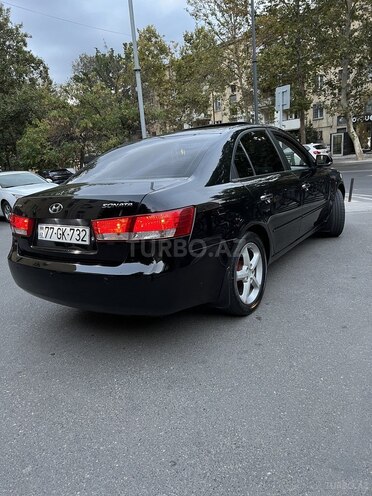 Hyundai Sonata-4