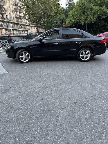 Hyundai Sonata-2