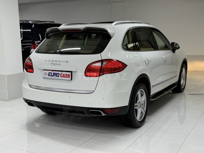 Porsche Cayenne-22