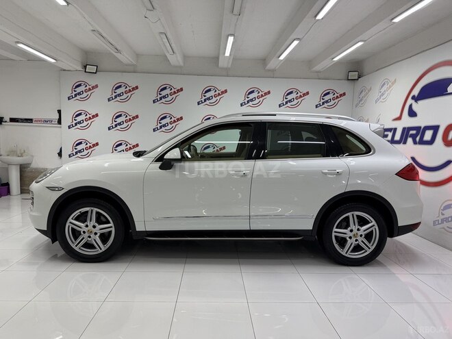 Porsche Cayenne-7