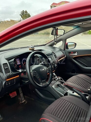 Kia Cerato-5