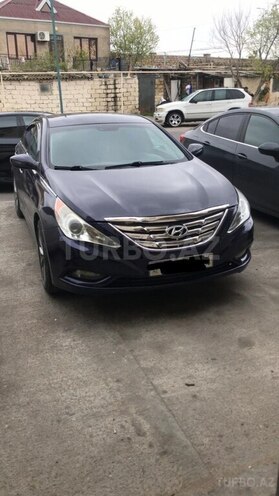 Hyundai Sonata-1