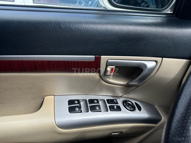 Hyundai Santa Fe-11