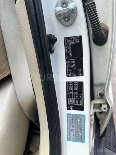 Hyundai Santa Fe-12