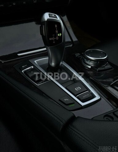 BMW 528-9