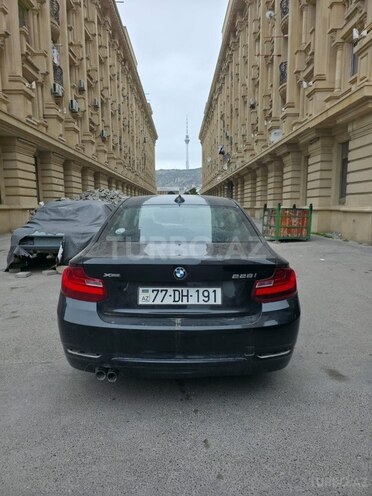 BMW 228-2