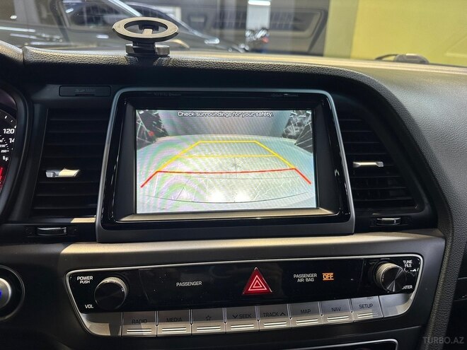 Hyundai Sonata-10