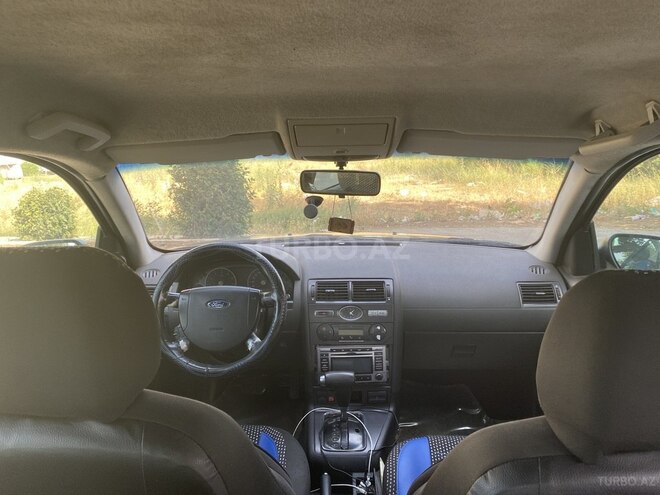 Ford Mondeo-10