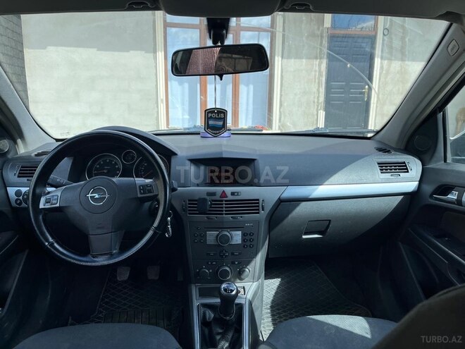 Opel Astra-7