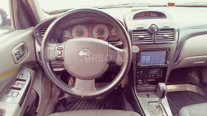 Nissan Sunny-11