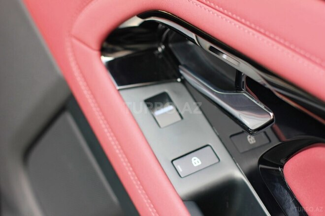 Land Rover RR Evoque-16