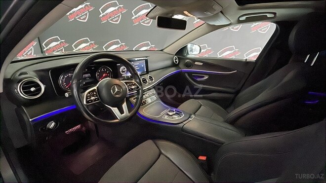 Mercedes E 300-14