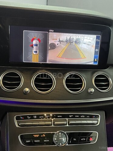 Mercedes E 300-12