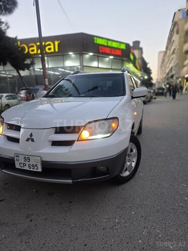 Mitsubishi Outlander-10