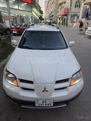 Mitsubishi Outlander-8