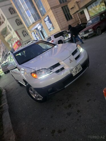 Mitsubishi Outlander-15