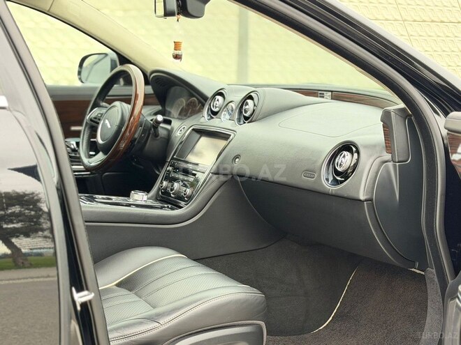 Jaguar XJ-17