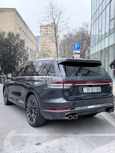 Lincoln Aviator-3