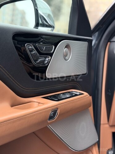 Lincoln Aviator-5